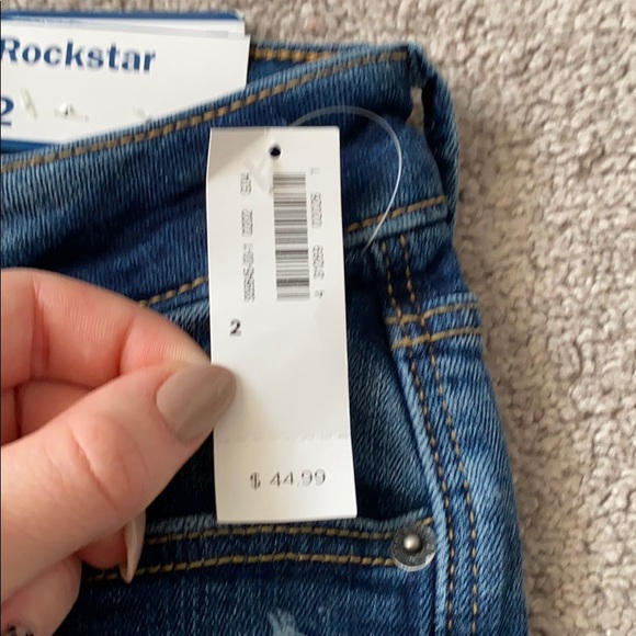 NWT Old Navy Rockstar Style Jeans - Picture 4 of 5